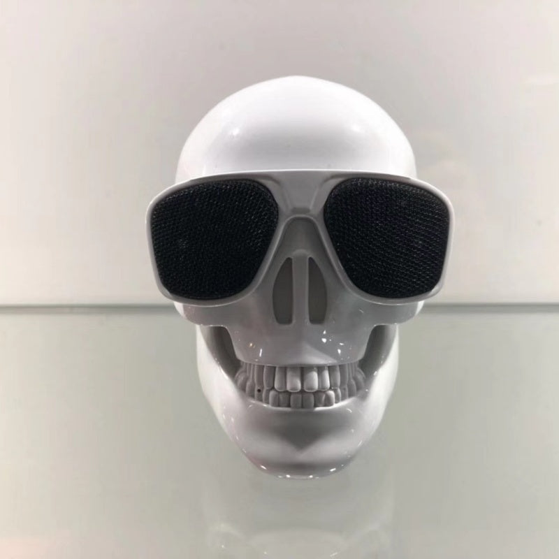 Small Skull Wireless Bluetooth Speaker Outdoors Convenient Cartoon